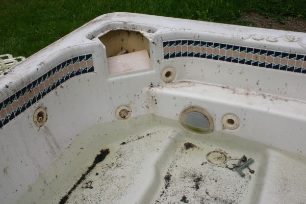 Spa Removal Service in Saint Johns